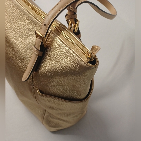 Michael Kors Gold Leather Jet Set Top Zip Tote EUC $343 Retail - Picture 4 of 15